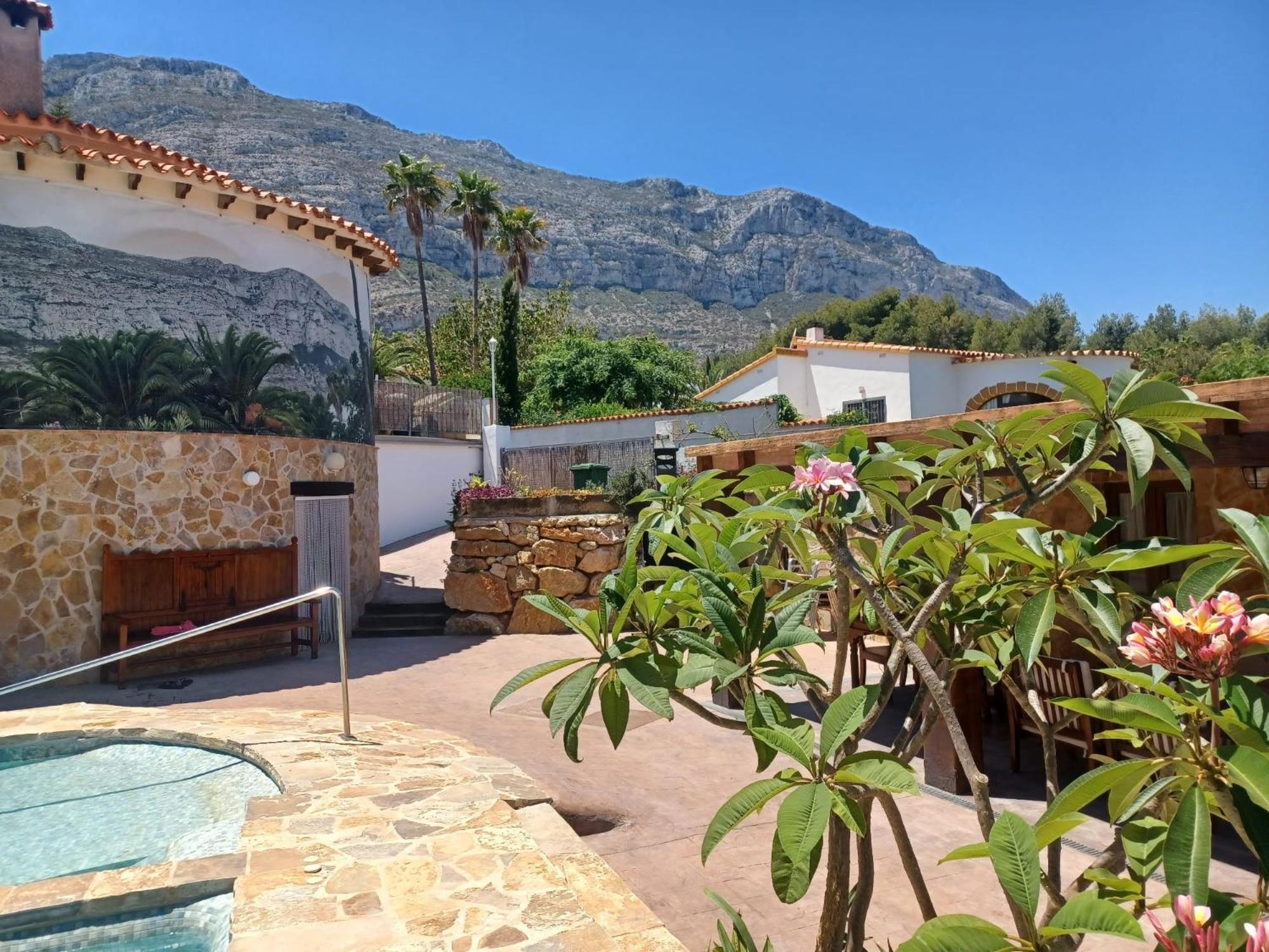 Apartamentos Montgo Denia Exterior photo
